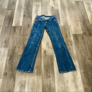 Women’s Levi Jeans